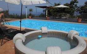 Al Villino Sunshine In Villa Con Piscina Ed Idromassaggio